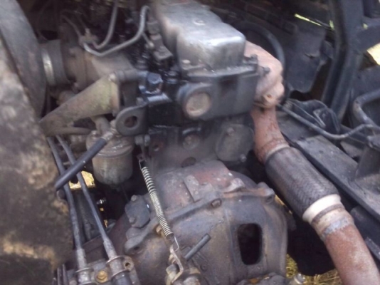 รถฮีโน่ 6 ล้อ ติดเครน 8 ตัน. KM777  117 แรงม้า.  สนใจติดต่อ 081 - 6079515