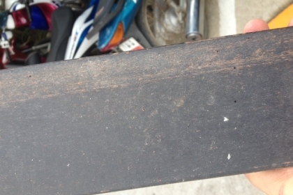 ขายไม้ซี่ระแนงขนาดหน้า 4 นิ้ว หนา ประมาณนิ้ว มีเดือยแล้วครับ ความยาวประมาณ 90-100 ซ.ม  มีเยอะครับเป็นไม้เต็ง  มีเป็นชุดแบบระแนงก็มีครับราคานี้คุ้มมากครับ