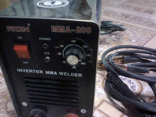 ตู้เชื่อม อินเวอเตอร์ 200 แอมป์ ไฟแรงมากเขื่อม ง๊าย ง่ายจริงๆ    เอามาทำโครงเหล็ก ใช้แค่ครั้งเดียว สายเชื่อม อุปกรณ์ครบ  ใหม่กริ๊บๆๆ