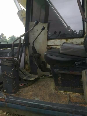 รถแบคโฮ KOMATSU  120 - 3  สนใจติดต่อ 081 - 6079515