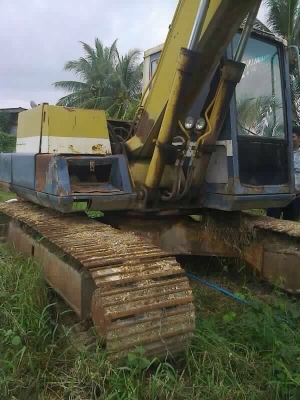 รถแบคโฮ KOMATSU  120 - 3  สนใจติดต่อ 081 - 6079515