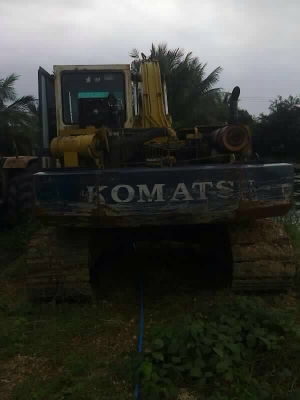 รถแบคโฮ KOMATSU  120 - 3  สนใจติดต่อ 081 - 6079515