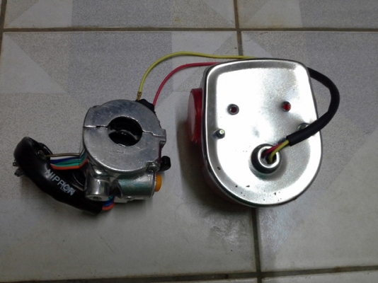 ขายสวิทซ์+ไฟท้าย (ขายแล้วครับ)