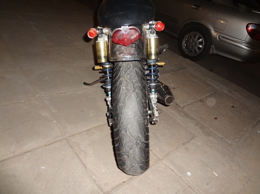 ... เปิดตัว CG250 คาเฟ่ สตาร์ทมือ แต่งประกวด เครื่อง Lifan250 / เบาะตูดมด... ... เปิดตัว CG250 คาเฟ่ สตาร์ทมือ แต่งประกวด เครื่อง Lifan250 / เบาะตูดมด...