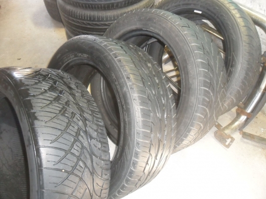 ยาง 265/50R20 ปี09 สวยๆ 4 เส้น ราคา 2900 บาท