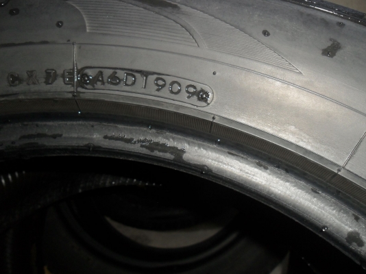 ยาง 265/50R20 ปี09 สวยๆ 4 เส้น ราคา 2900 บาท