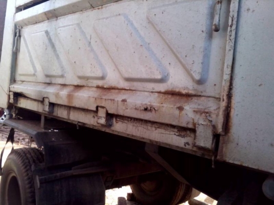 รถอีซูซุ 10 ล้อ รั้ว FVZ เปลื่ยนเครื่อง  230 แรงม้า  ( ขายแม่ลูก. )  สนใจติดต่อ 081 - 6079515