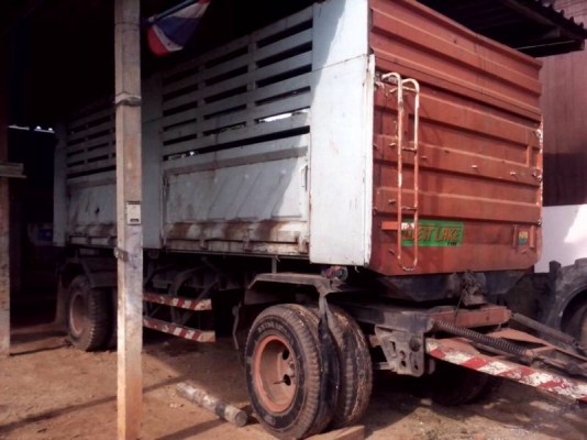 รถอีซูซุ 10 ล้อ รั้ว FVZ เปลื่ยนเครื่อง  230 แรงม้า  ( ขายแม่ลูก. )  สนใจติดต่อ 081 - 6079515