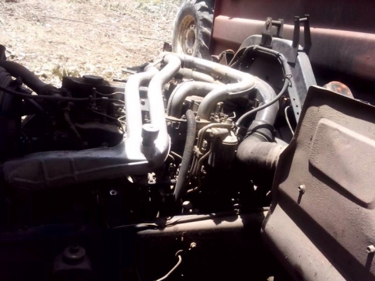 รถอีซูซุ 10 ล้อ รั้ว FVZ เปลื่ยนเครื่อง  230 แรงม้า  ( ขายแม่ลูก. )  สนใจติดต่อ 081 - 6079515