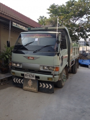 ขายรถหกล้อดั้ม