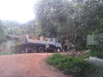 รถอีซูซุ 10 ล้อดั้ม FXZ 240 แรงม้า  ( นางฟ้าแท้. )  สนใจติดต่อ 081 - 6079515