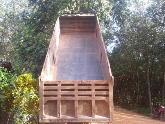 รถอีซูซุ 10 ล้อดั้ม FXZ 240 แรงม้า  ( นางฟ้าแท้. )  สนใจติดต่อ 081 - 6079515