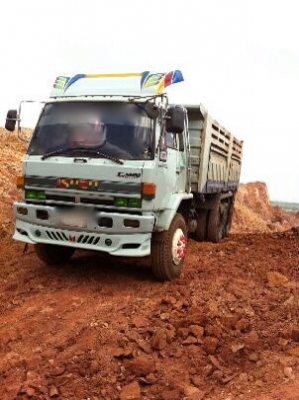 รถอีซูซุ 10 ล้อดั้ม FXZ 240 แรงม้า  ( นางฟ้าแท้. )  สนใจติดต่อ 081 - 6079515