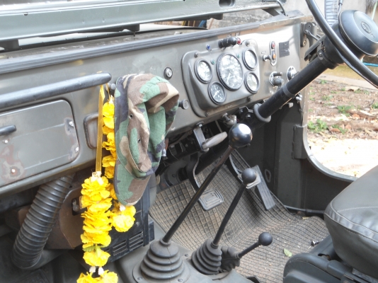 ขาย J 25 330000 บาท (ราคานี้ถึงวันที่ ๓ มี.ค.๕๗)