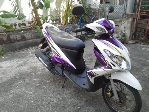 MIO 125 GT ปี 55 สีม่วง ขาว รถสภาพสวยกริ๊บ เครื่องเยี่ยม ชุดสีไม่มีแตก เอกสารครบ