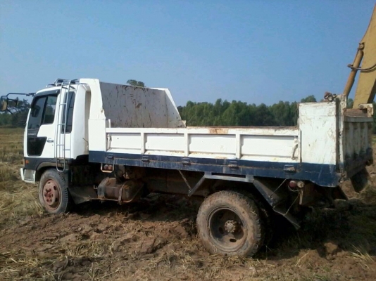 **700,000 บ.ต่อรอง**ขาย6ล้อดั๊มดินสวยๆ HINO KR300 วางเครื่องHO7C 185HP วางหัวสิงไฮเทค (ลงเล่มครบ) เครื่องดีแน่น แรง ช่วงล่างคัสซีสวยไม่ปะไม่ดาม กระบะดั๊มเหล็ก6ตันยิงหน้าสภาพสวย พื้นดีข้างดี ไม่ผุ หัวสวยภายในสวยคอนโซลครบ พ.พาวเวอร์ เบรคลม ยาง8.25ขอบ20สวย6เ