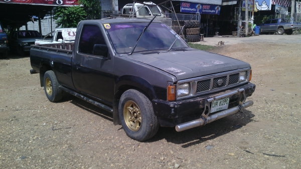 ขายNissan BigMเครื่องขาว ทะเบียนไม่ขาดต่อเอกสารชุดโอนครบ