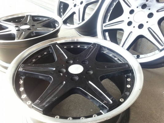 ล้อเดิม triton พร้อมยาง ปี12