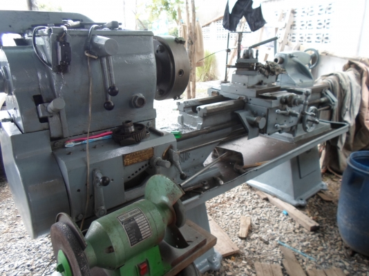 เครื่องกลึง 7 ฟุต อังกฤษ รุ่นหนัก 2 เพลา เกียร์บล็อก กลึงเกลียวได้ 70,000