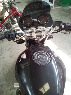 ขาย Cb400 ปี95 ทะเบียนครับ