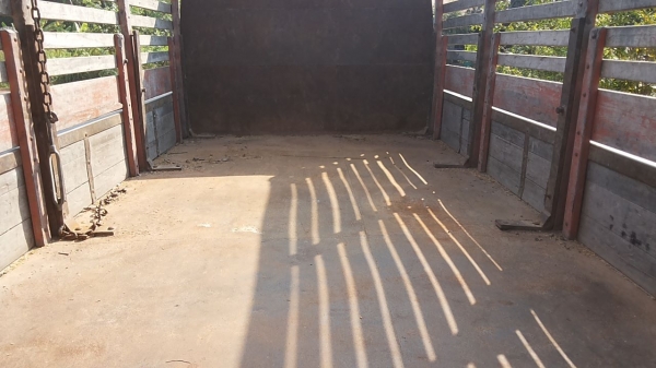 **560,000 บ.ต่อรอง**ขาย6ล้อเดิมๆบางๆ ISUZU NPR120 NPR66LX5T ฝาขาวห้างแท้ปี39 เครื่องเดิมเกียร์เดิม4HF1 120แรง แน่นๆแรงดีไม่มีเยิ้ม ช่วงล่างFหลัง คัสซีสวยเดิมไม่มีปะไม่มีบวม สีมีลอกนิดๆแต่เดิม กระบะพื้นเหล็กคอกไม้สภาพดี พื้นสวย ยาว4.30ม. ฝาทึบมีผุบ้าง หัวบ