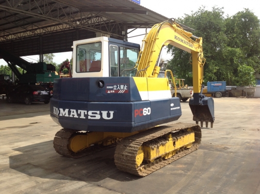 รถขุด PC60-5 เก่าญี่ปุ่น 6,xxx ชม. สภาพเยี่ยม เครื่องปั๊มดีมาก ต้องการไฟแนนซ์โทรมาคุยกันครับ www.tc-brothers.com