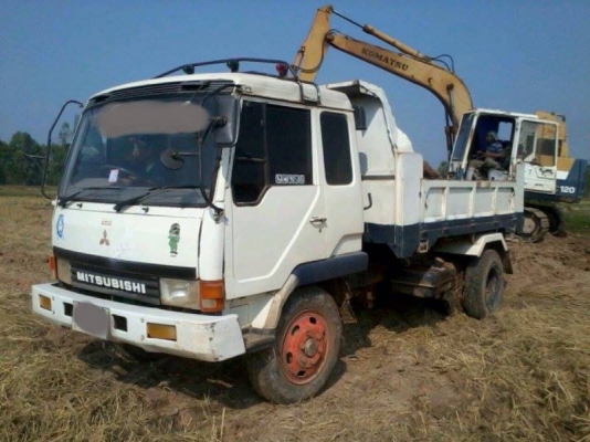**620,000 บ.ต่อรอง**ขาย6ล้อดั๊มดิน MITSU FUSO FK 6D14 165HP เครื่องแน่นแรง ช่วงล่างใหญ่ คัสซีสวยไม่มีปะไม่มีดาม กระบะดั๊มเหล็ก6ตันยิงหน้า สภาพสวย พื้นดีข้างดีไม่ผุ หัวสวยภายในคอนโซลครบ พ.พาวเวอร์ เบรคลม ยาง8.25ขอบ20 ดี6เส้น พร้อมใช้ พร้อมลุยงาน เอกสารครบ