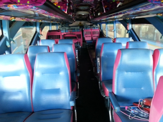 ขายเบาะรถบัส เล้งการช่าง 44 ที่นั่ง ขาย 32,000 บาท ติดต่อคุณอ้อย โทร 0905917355