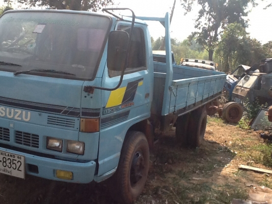 ขายครับISUZU. เครื่อง4Bd1 110hp เครื่องแน่นๆแคชชีพอไปวัดใด้ราคา229000ทะเบียนม79ครับ ขายครับISUZU. เครื่อง4Bd1 110hp เครื่องแน่นๆแคชชีพอไปวัดใด้ราคา229000ทะเบียนม79ครับ