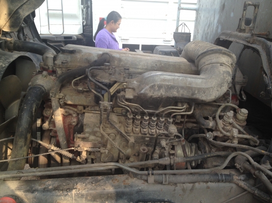 อีกคันครับสีขาวตามสภาพรถวิ่งอยู่ครับรถห้างเดิมๆ HINO สิงห์ไฮเทคเครื่อง JO8C ระบบน้ำมัน เพลาเดียว กระบะยาว 7.20 เมตร รถห้างเดิมตามสภาพพร้อมวิ่งทะเบียนพร้อมขายตามสภาพไม่แพงรีบเลยครับ อีกคันครับสีขาวตามสภาพรถวิ่งอยู่ครับรถห้างเดิมๆ HINO สิงห์ไฮเทคเครื่อง JO8C ระบบน้ำมัน เพลาเดียว กระบะยาว 7.20 เมตร รถห้างเดิมตามสภาพพร้อมวิ่งทะเบียนพร้อมขายตามสภาพไม่แพงรีบเลยครับ