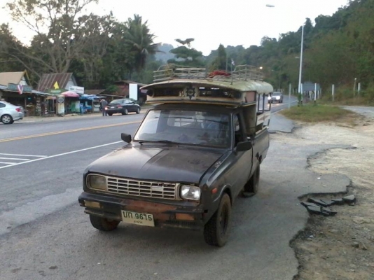 ขายมาด้า 1200 5 ขอถูกๆ 0884050628