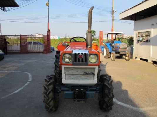 รถแทรกเตอร์ คูโบต้า L2002DT ขับเคลื่อน 4 ล้อ มือสองญี่ปุ่น