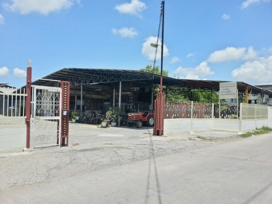 รถแทรกเตอร์ คูโบต้า L2002DT ขับเคลื่อน 4 ล้อ มือสองญี่ปุ่น