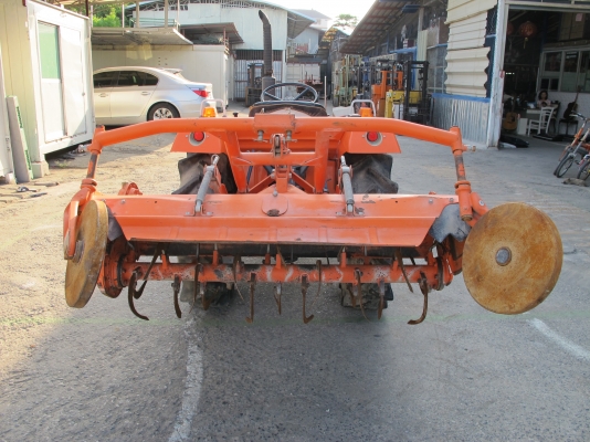 รถแทรกเตอร์ คูโบต้า L2002DT ขับเคลื่อน 4 ล้อ มือสองญี่ปุ่น