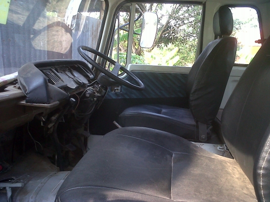 ขายรถบรรทุกสิบล้อพร้อมใช้งาน ลากรถเกี่ยว