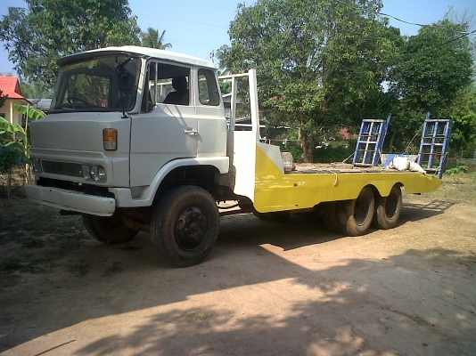 ขายรถบรรทุกสิบล้อพร้อมใช้งาน ลากรถเกี่ยว