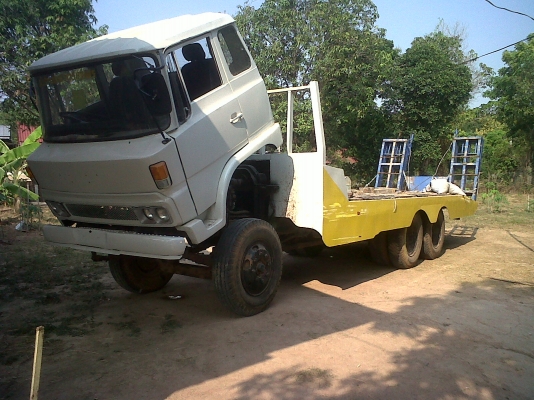 ขายรถบรรทุกสิบล้อพร้อมใช้งาน ลากรถเกี่ยว