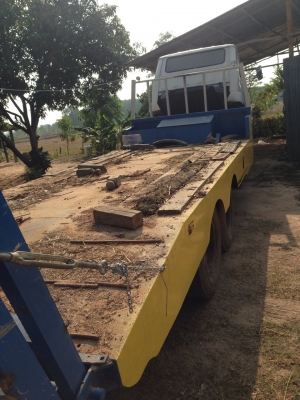 ขายรถบรรทุกสิบล้อพร้อมใช้งาน ลากรถเกี่ยว