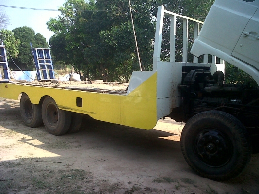 ขายรถบรรทุกสิบล้อพร้อมใช้งาน ลากรถเกี่ยว