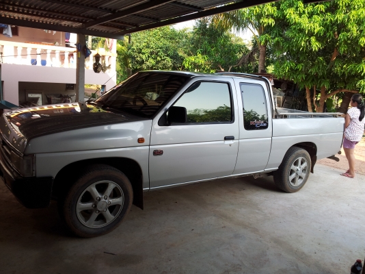 Nissan Big M Z20 สีบอร์นเงิน ติดแก๊ส ปี 1996