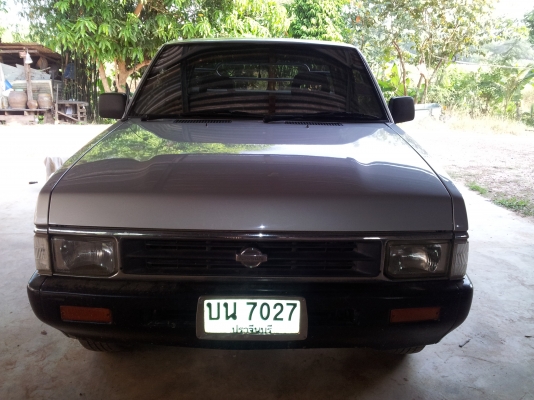 Nissan Big M Z20 สีบอร์นเงิน ติดแก๊ส ปี 1996