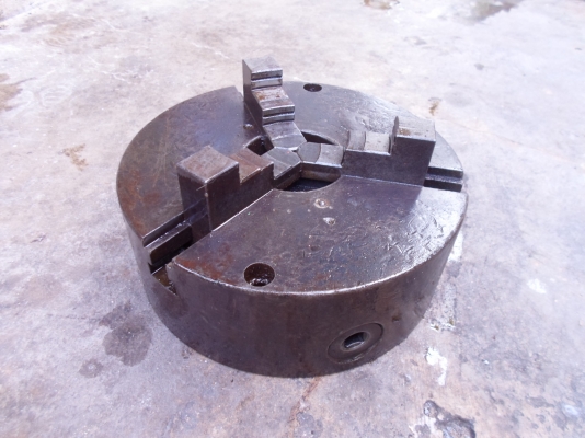 3 จับ  แท่นกลึง 9 นิ้ว  1500  พร้อมใช้ สนใจโทรถาม  0898217996