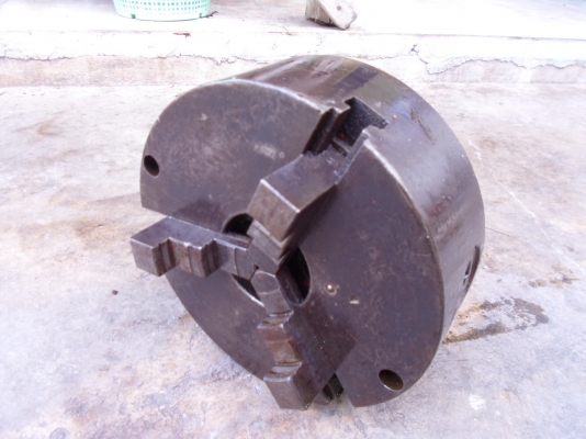 3 จับ  แท่นกลึง 9 นิ้ว  1500  พร้อมใช้ สนใจโทรถาม  0898217996