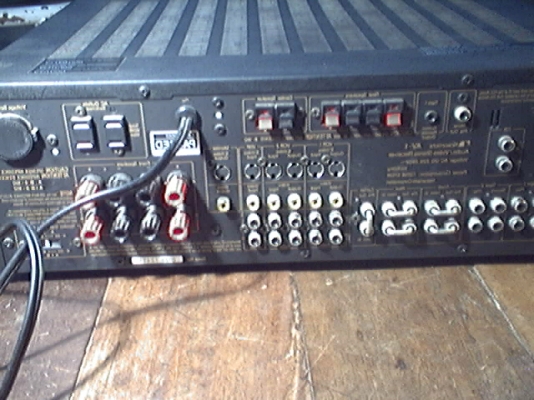 ขายแอมป์ดีมีระดับNAKAMICHI  AV-1