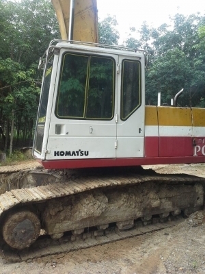 ขายด่วน KOMATSU รุ่น PC 200-5 ขายรถพร้อมงานเดือนละ 160,000