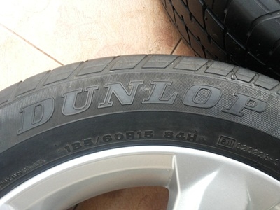 ขายล้อแม็กHONDA JAZZ 4 รู 100  15x6 พร้อมยาง   1 ชุด