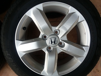ขายล้อแม็กHONDA CITY 4 รู 100 15x5 1/2  พร้อมยาง 1 ชุด
