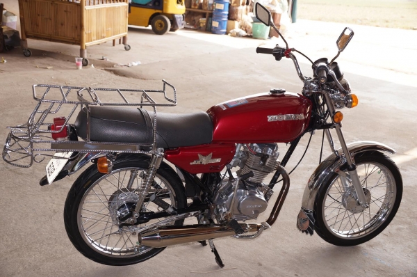 ขาย HONDA JX 125 ทะเบียนพร้อมโอน ภาษี 2557 ไม่ขาดต่อ เครื่องดีมาก ๆ รถพร้อมใช้ครับ