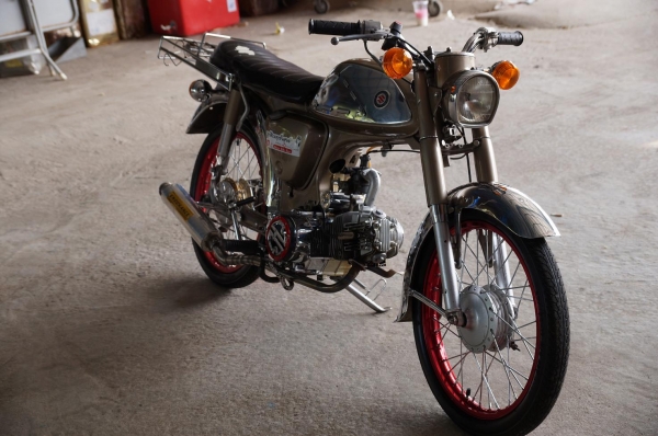 ขาย SUZUKI A 80 เครื่อง LIFAN 110 cc สตาทร์มือ รถสภาพตามรูป พร้อมใช้ ครับ ขาย SUZUKI A 80 เครื่อง LIFAN 110 cc สตาทร์มือ รถสภาพตามรูป พร้อมใช้ ครับ