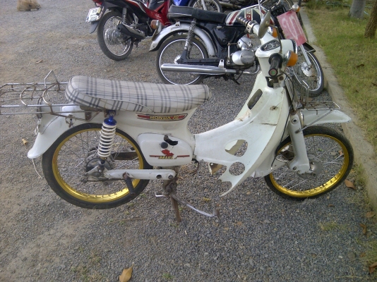 โครงยืนคัน c70 มีเครื่องดรีม ครบชุด ยกใส่ได้เลย 6000.-